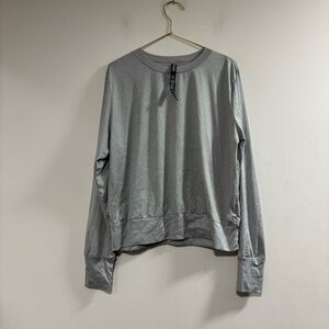 Vuori Gray lightweight Sweatshirt Casual Crew Neck Top